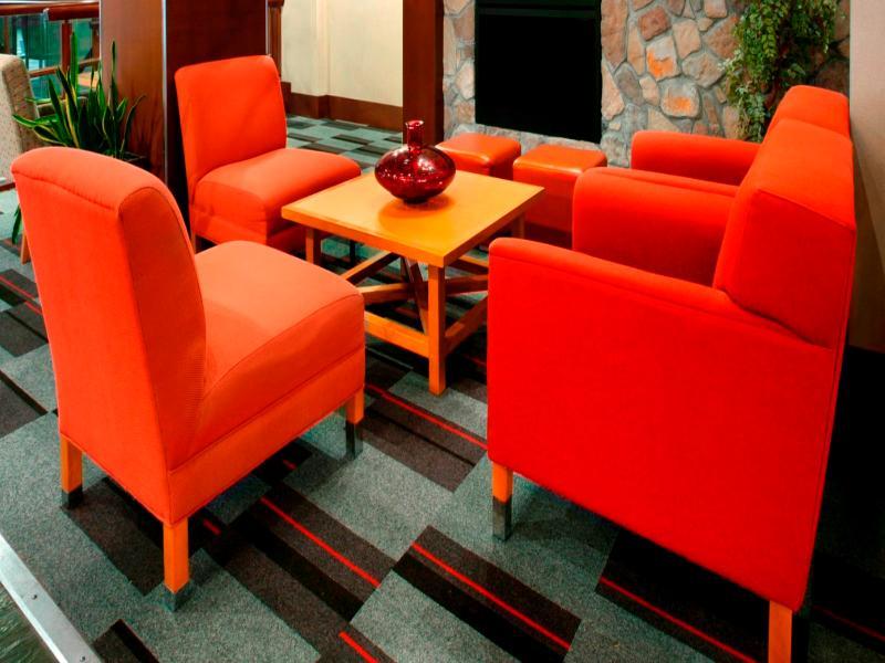 Hotel Four Points By Sheraton Victoria Gateway 4*