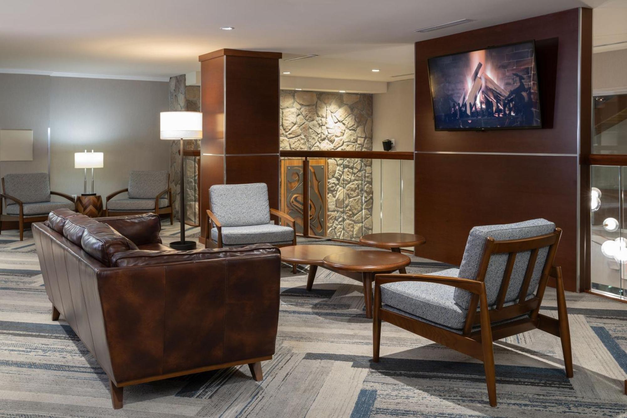 Four Points By Sheraton Victoria Gateway Langford
