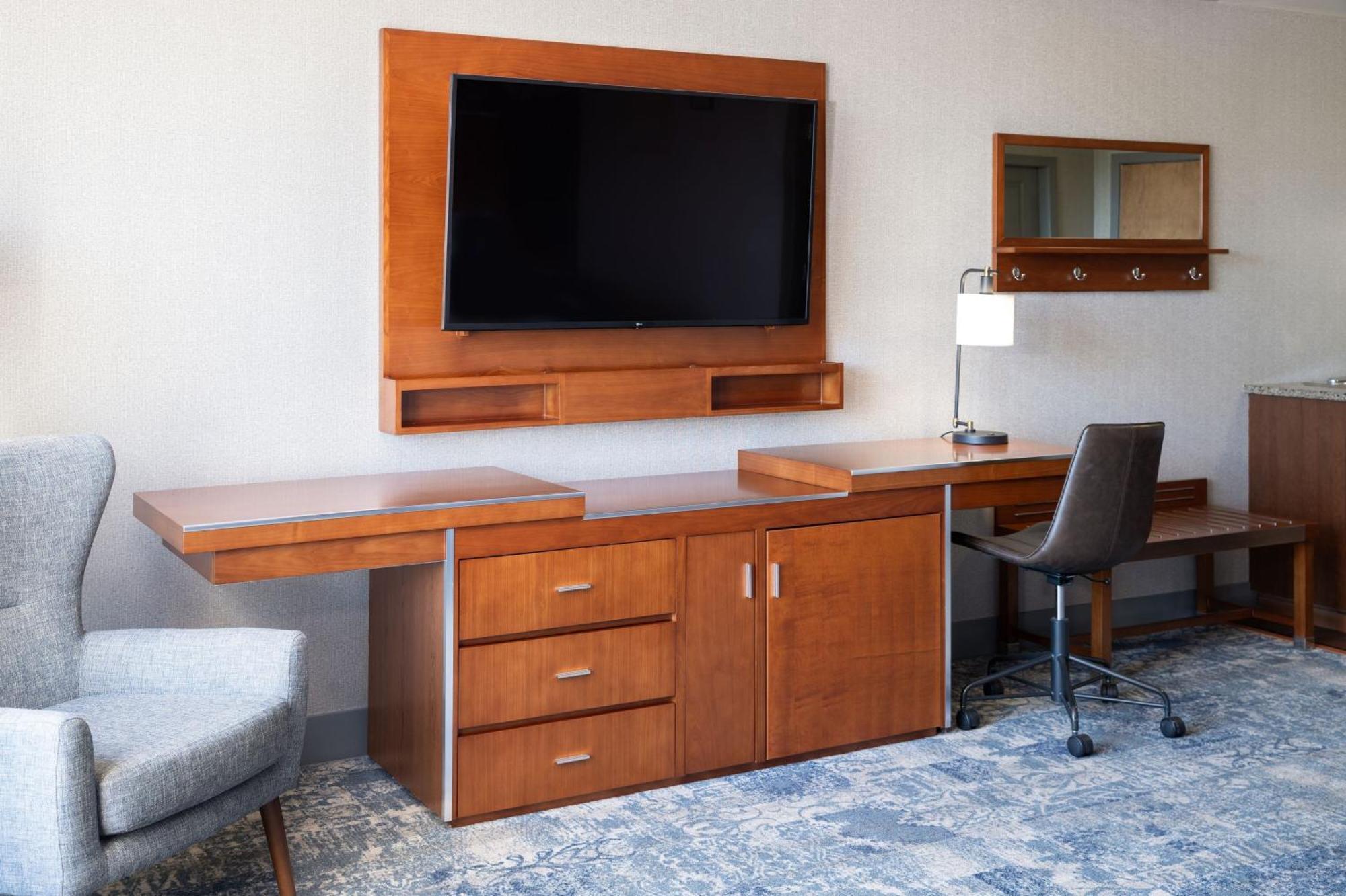 Four Points By Sheraton Victoria Gateway 4* Langford