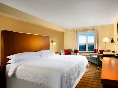 Four Points By Sheraton Victoria Gateway
