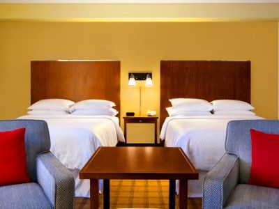 Four Points By Sheraton Victoria Gateway Hotel
